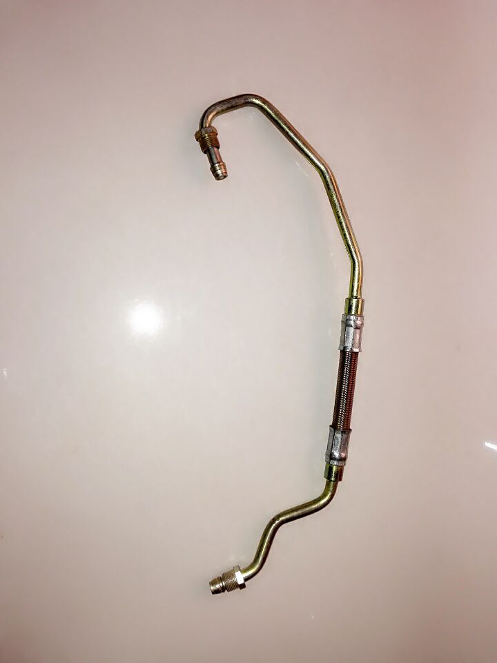 WG1092110024,增壓器進(jìn)油管,濟(jì)南嘉磊汽車配件有限公司(原濟(jì)南瑞翔)